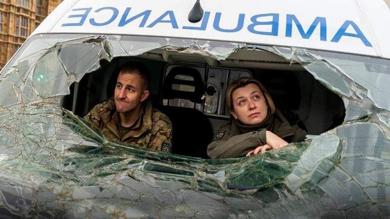 В центрі Лондона показали українську "швидку", розстріляну росіянами (ФОТО)
