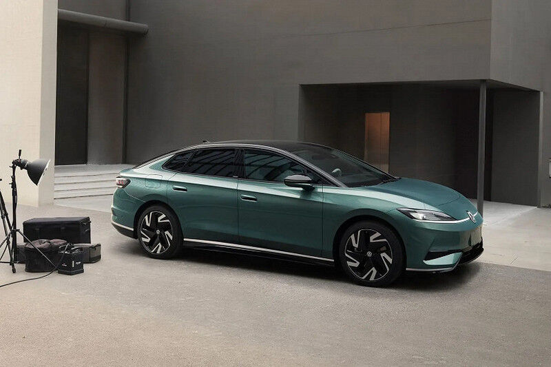 З’явилися нові зображення «електричного» Volkswagen Passat (ФОТО)