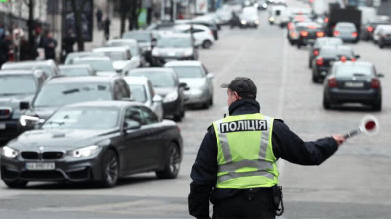 В Естонії почнуть штрафувати власників автомобілів із російськими номерами
