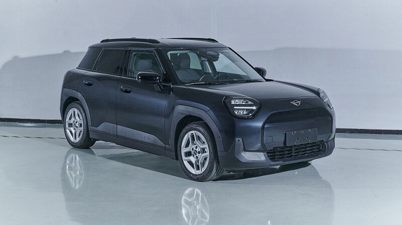 Mini представила одразу два нові електрокари із запасом ходу до 400 км (ФОТО)