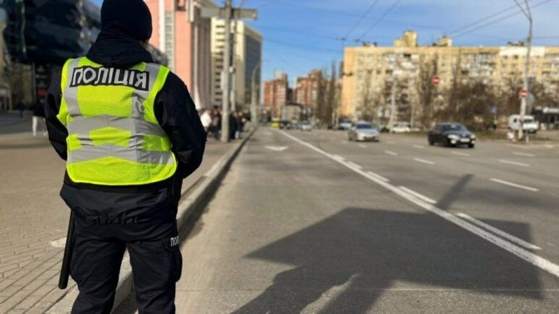 Загрожує 700 грн штрафу: водіїв в Україні попередили про покарання