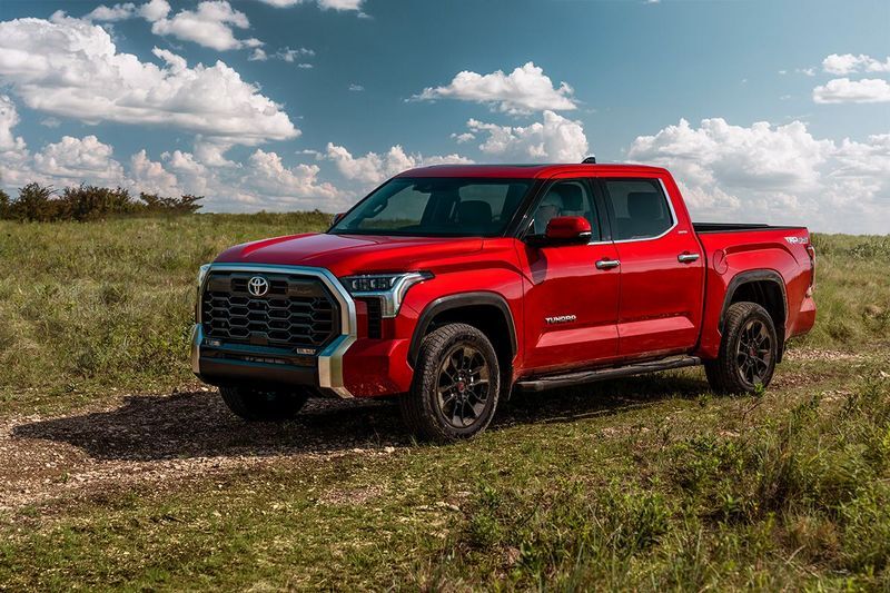 Toyota виявила серйозну несправність у своїх машинах: розпочато відкличну кампанію (ФОТО)