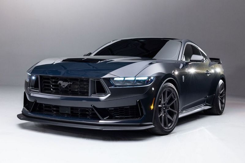 Ford відкликає понад вісім тисяч нових Mustang через загрозу загоряння