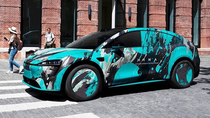 Chery і Huawei представили нового конкурента Tesla Model Y — Luxeed S9