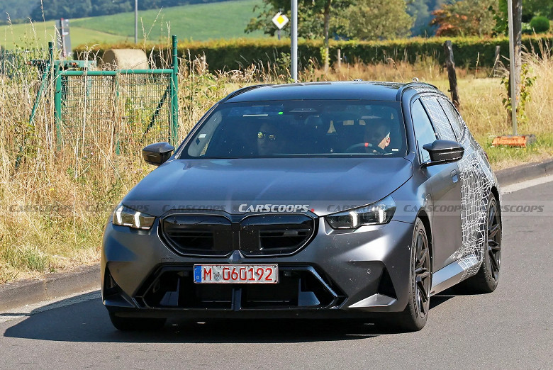 Новий універсал BMW M5 Touring 2025 показали наживо напередодні анонсу (ФОТО)