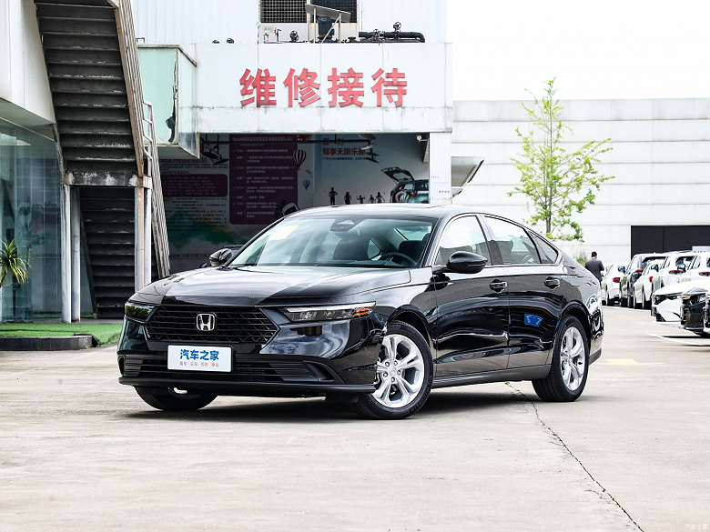 Honda анонсувала Accord 2025: популярний бізнес-седан стане розумнішим (ФОТО)