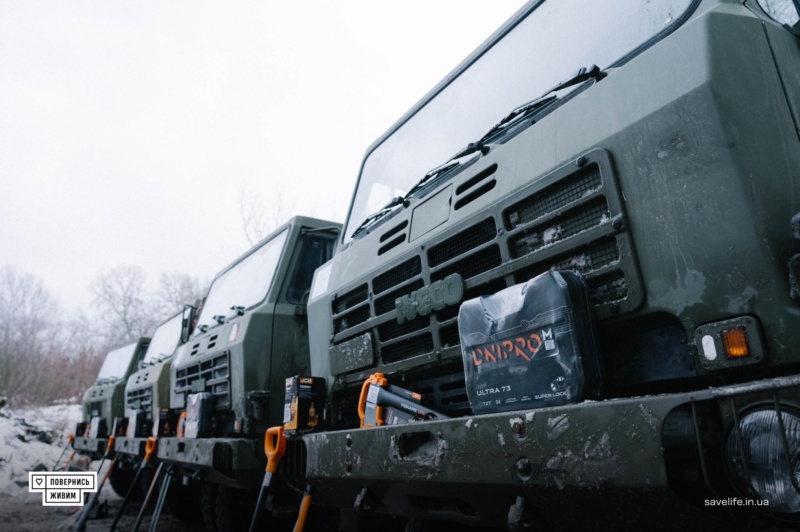 Українські військові отримали партію армійських вантажівок Iveco (ФОТО)