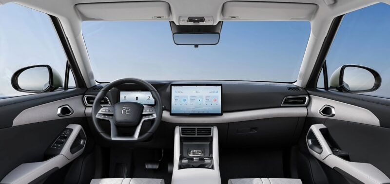 Популярний в Україні китайський кросовер BYD Yuan UP отримав базову версію за $10400 (ФОТО)