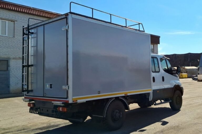 Український завод виготовив спецавтомобіль для енергетиків на базі Iveco (ФОТО)