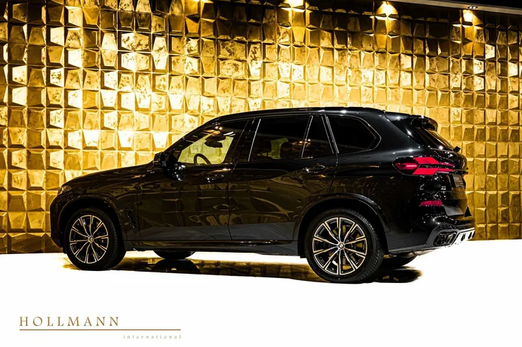 Посилений захист і 530 сил: у продаж надійшов найдорожчий BMW X5 за 380 000 євро (ФОТО)