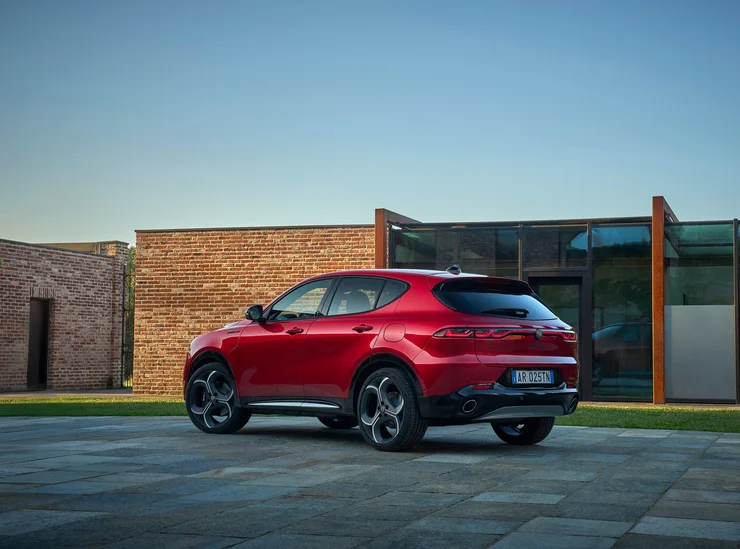 Італійці презентували доступнішого конкурента BMW X1 та Audi Q3 (ФОТО)