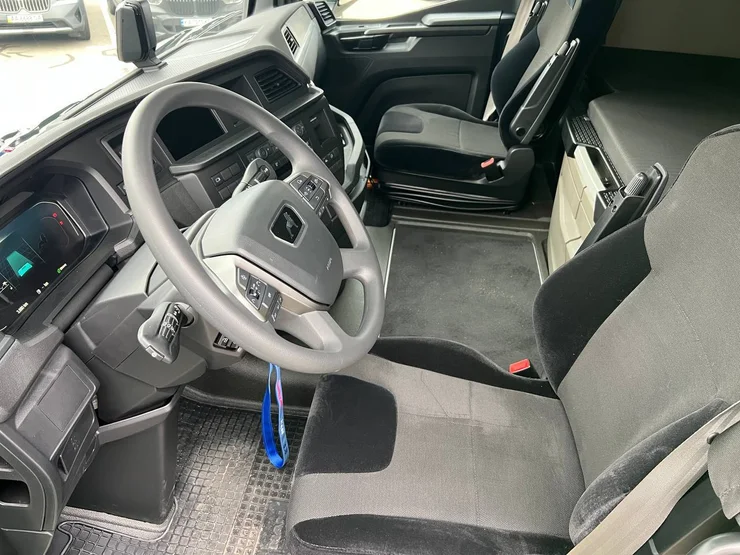 Електрична вантажівка MAN із запасом ходу 500 км приїхала з Польщі до Києва (ВІДЕО)