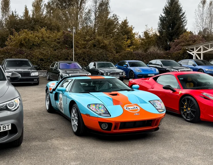 В Україні помітили ексклюзивний суперкар Ford GT за $800 000: їх існує лише 343 (ФОТО)