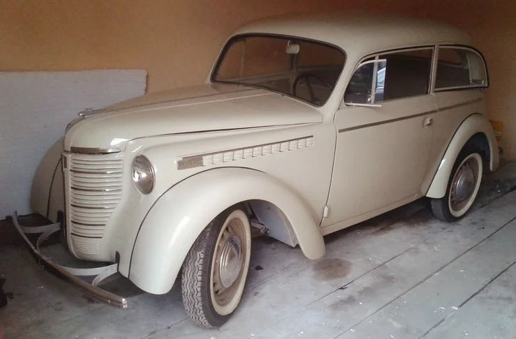 В Україні активно продають раритетні ретроавто: які моделі купують (ФОТО)