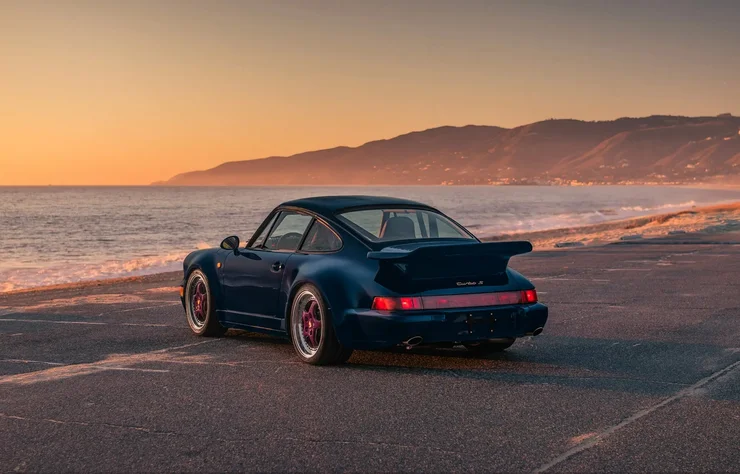 Капсула часу за $2,7 мільйона: на продаж виставили 32-річний Porsche в новому стані (ФОТО)