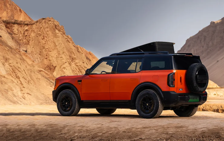 Ціна $32 500 і запас ходу 1200 км: у продаж надійшов електричний Ford Bronco (ФОТО)