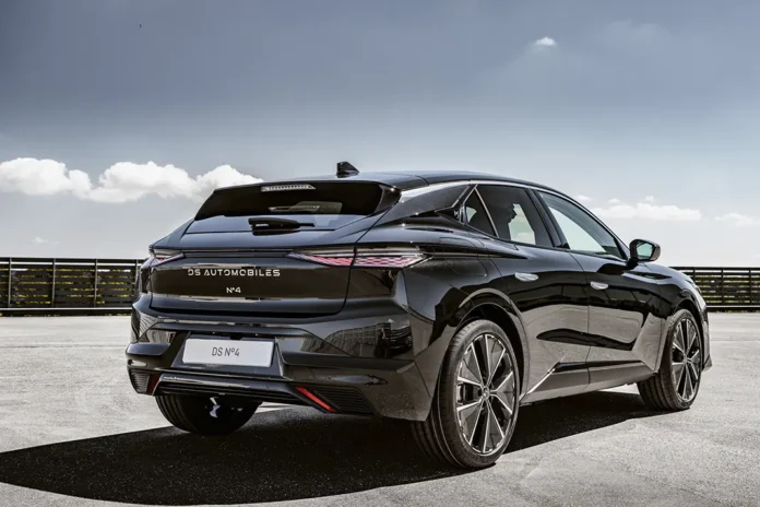 Новий DS N°4 вже в Україні (ФОТО)