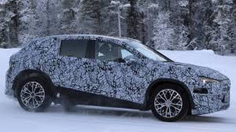 Новий Mercedes GLA 2027 помітили на зимових випробуваннях: перші деталі (ФОТО)