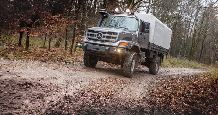 Mercedes-Benz постачатиме французькій армії вантажівки Zetros і Arocs (ФОТО)