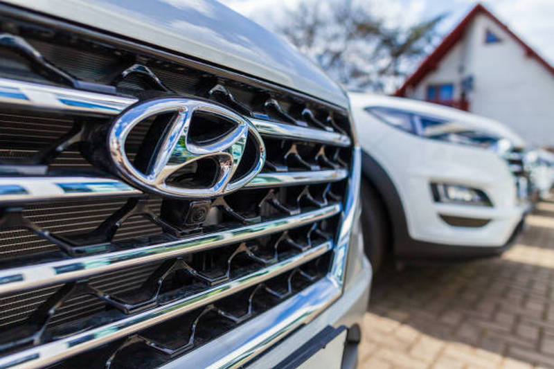 Hyundai відкликає сотні тисяч авто через ризик вибуху подушок безпеки, раптове гальмування та ще один дефект