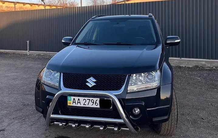 Справжній позашляховик Suzuki Grand Vitara 2011 року з найменшим пробігом в Україні продають на Одещині (ФОТО)